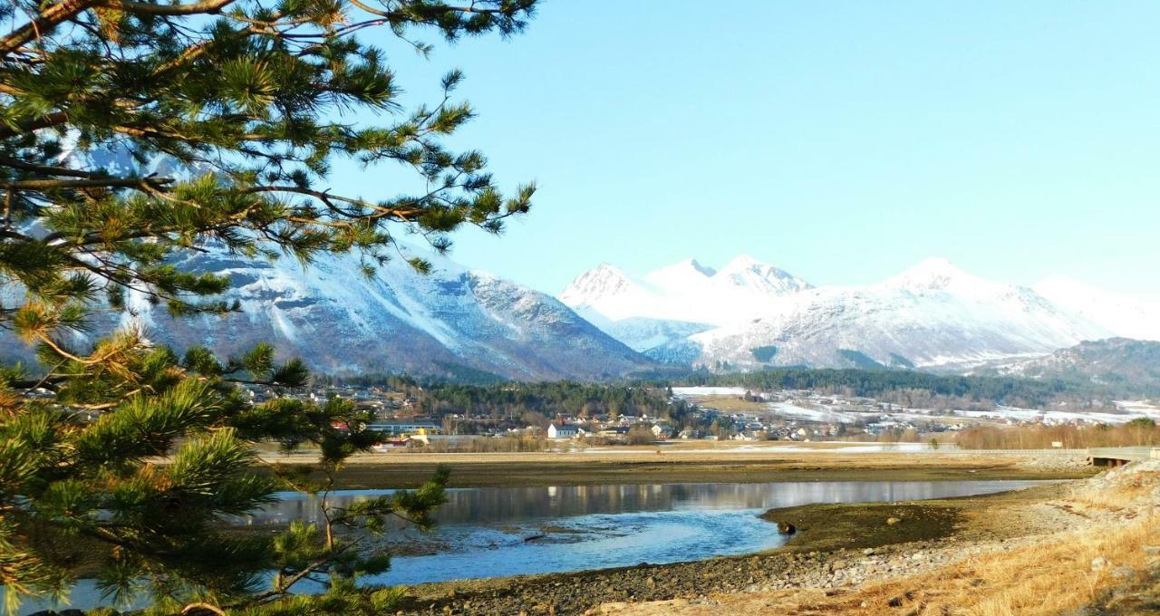 Apartment Dreamvalley Isfjorden Екстер'єр фото